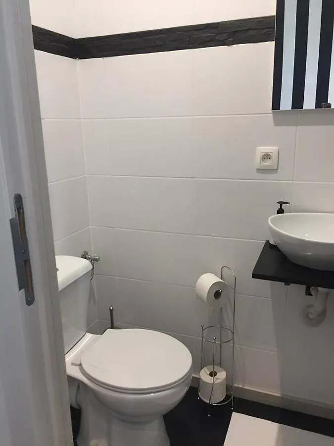 2 Sides Bed & Breakfast Ostend